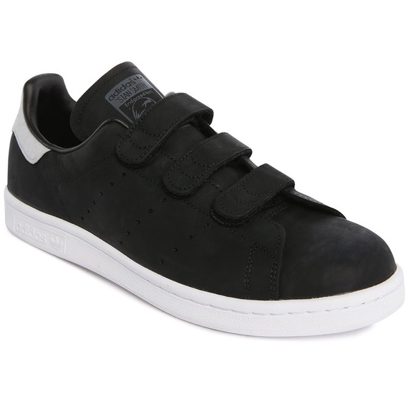 Stan Smith Sneakers - Black with Velcro - Picture 1 of 5